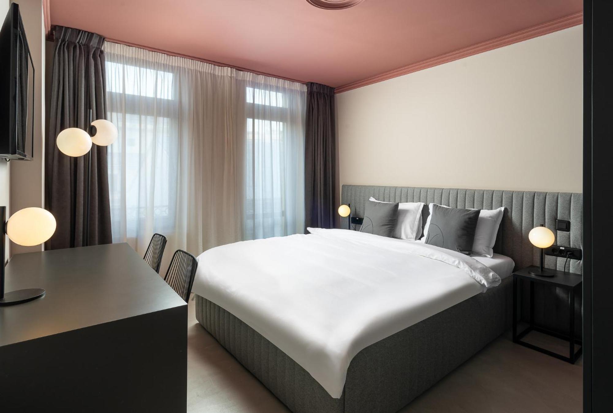 Visionapartments - Contactless Check-in 4*